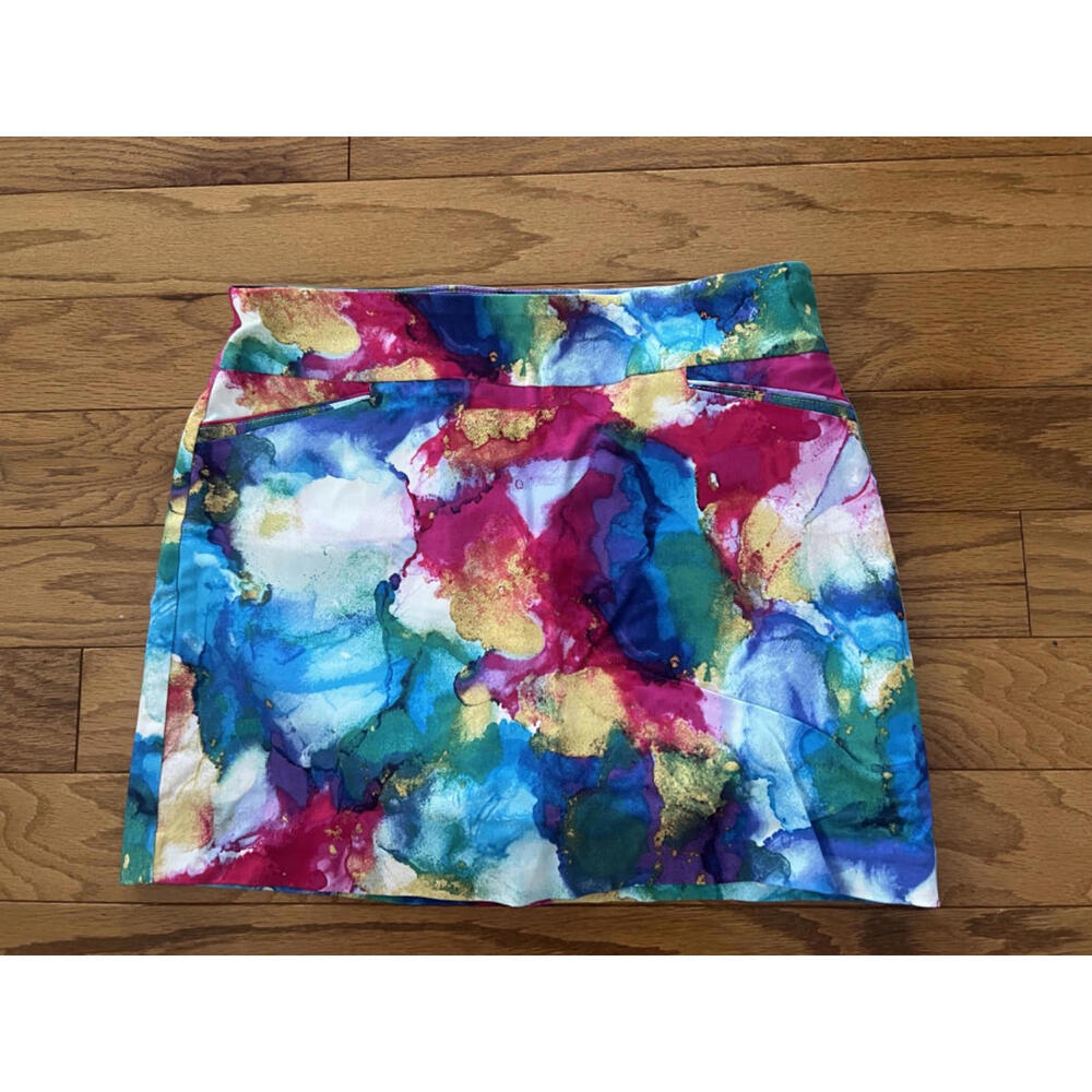 Attyre New York Skort Skirt Size 10 Stretch Material Floral Print